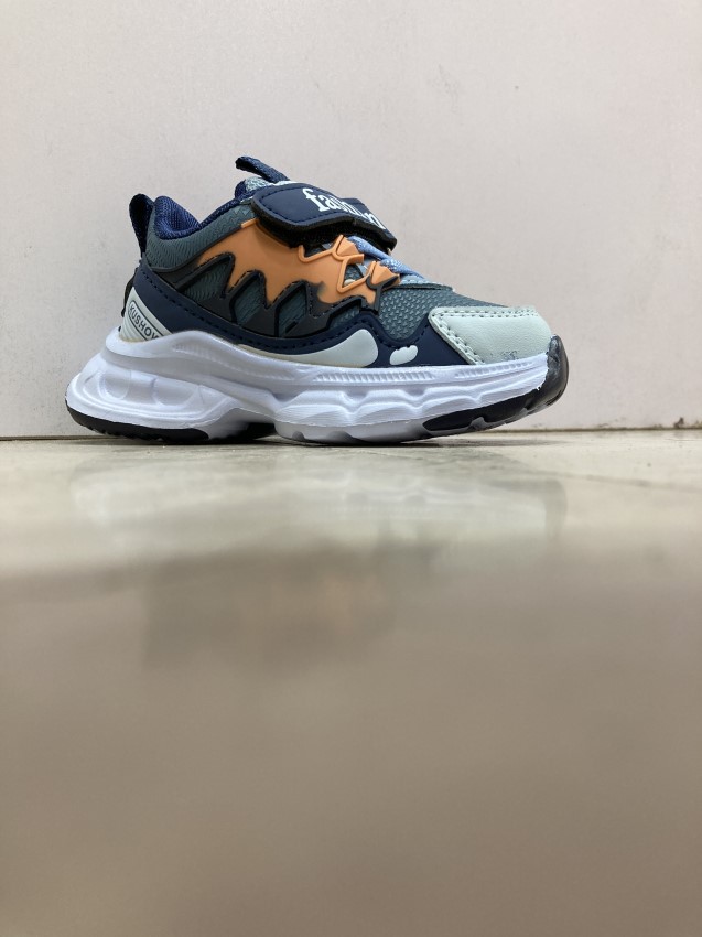 کتونی بچه گانه